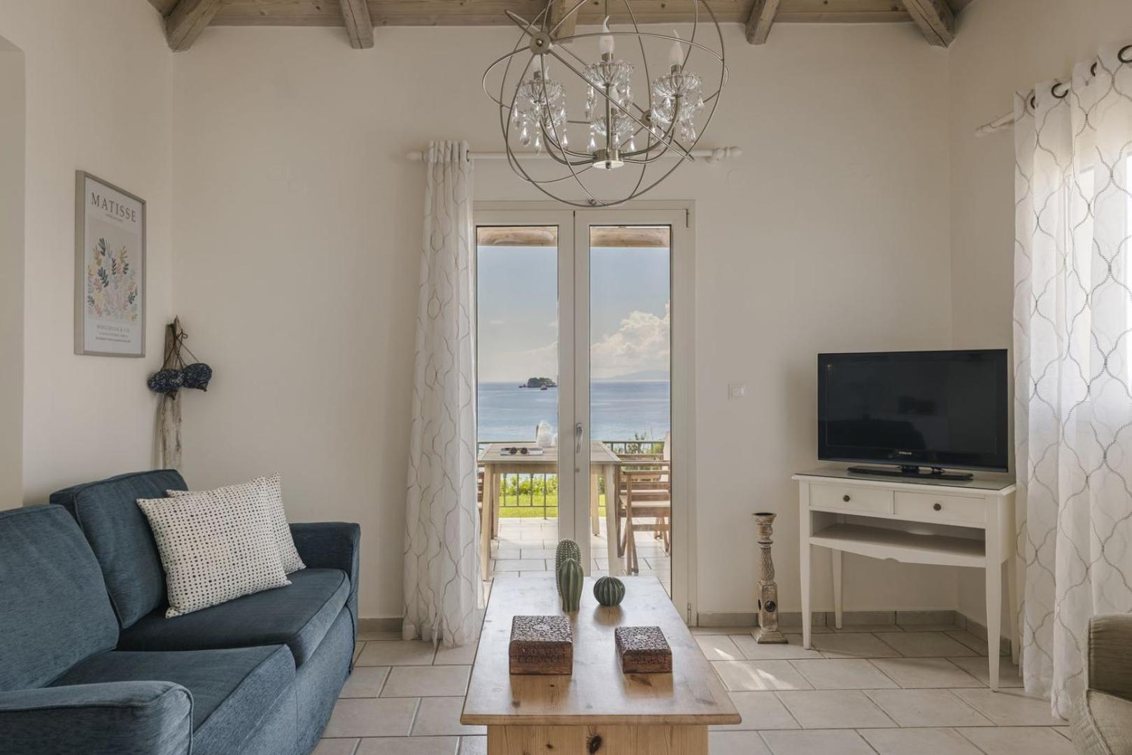 The Seasons Villa Свороната Екстериор снимка